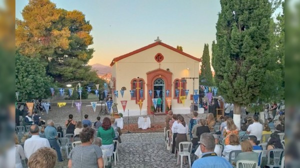 Βραδινή Θεία Λειτουργία στο παρεκκλήσι του Προφήτη Ηλία στο Κάστρο Καράμπαμπα  Προς τιμήν του Προφήτη Ελισσαίου