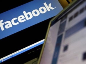 Καρφώνει εργαζόμενους το facebook