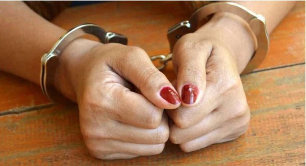 ΧΑΛΚΙΔΑ: Συνελήφθη γυναίκα καταζητούμενη για ληστεία