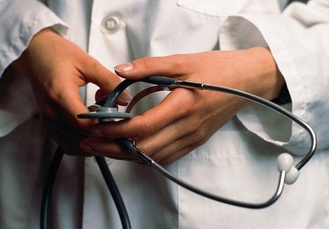 Aναστέλλουν τις κινητοποιήσεις οι γιατροί