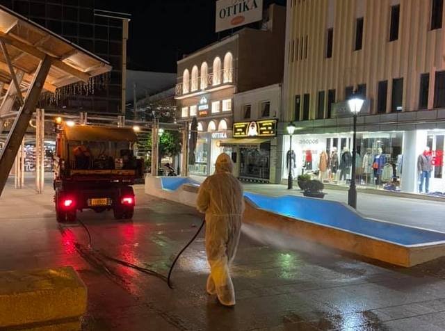 ΧΑΛΚΙΔΑ: Απολύμανση στους εμπορικούς δρόμους τη νύχτα του Σαββάτου