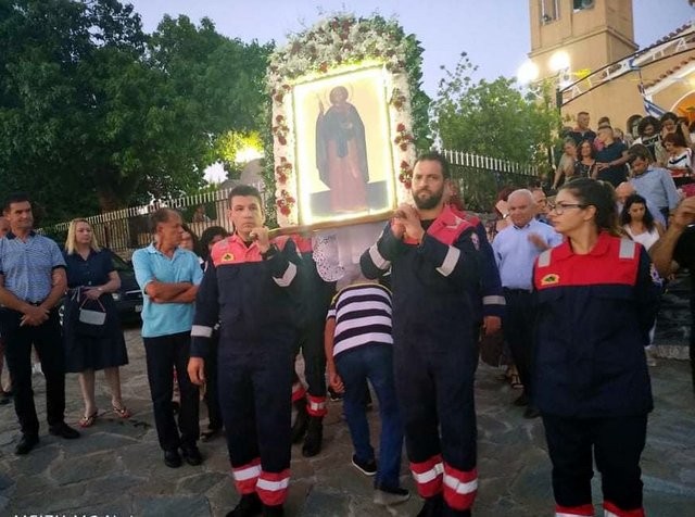 ΚΑΛΛΙΘΕΑ ΑΜΑΡΥΝΘΟΥ: Στα χέρια των εθελοντών της Αμαρύνθιας Άρτεμις η εικόνα της Αγίας Παρασκευής