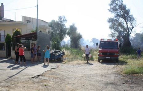 Δοκός: Ξέσπασε φωτιά ανάμεσα στα σπίτια!