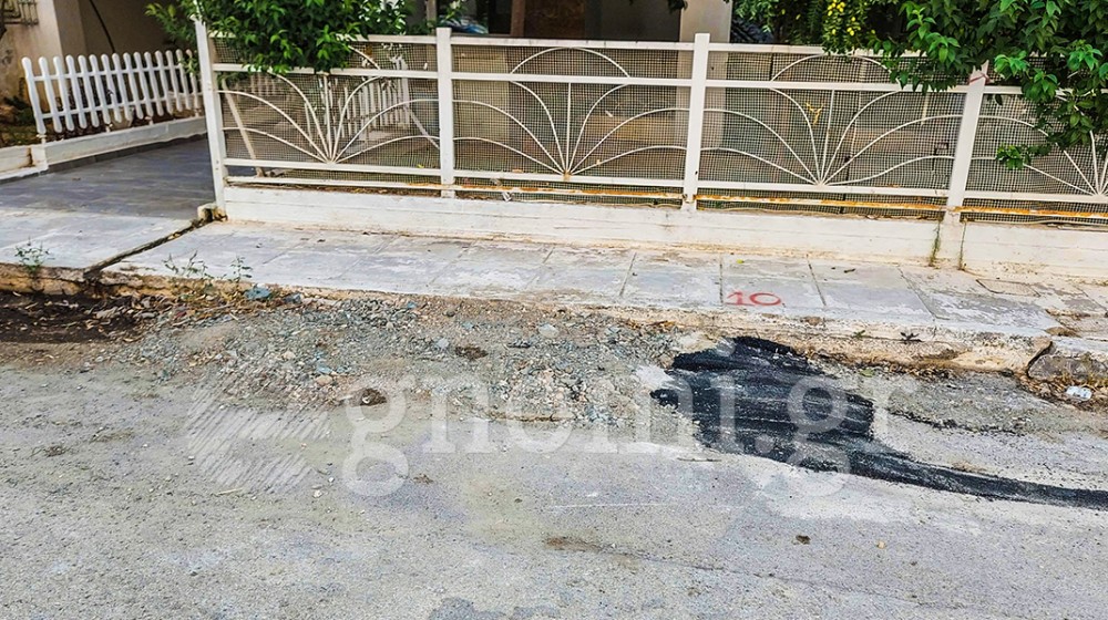 ΧΑΛΚΙΔΑ: Η ΔΕΥΑΧ έριξε ...κουτσουλιά πίσσας και έφυγε!