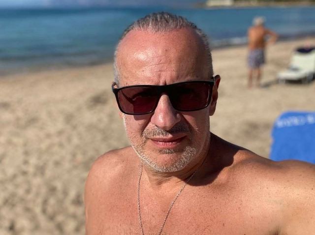 Πήγε για μπάνιο την Κυριακή ο Θανάσης Ζεμπίλης