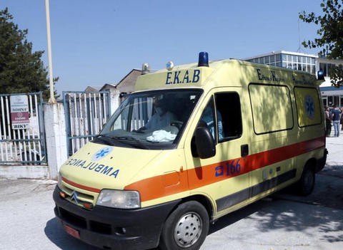 45χρονη στραβοκατάπιε το σουβλάκι της και πέθανε - Το ασθενοφόρο πήγε μετά από 40 λεπτά