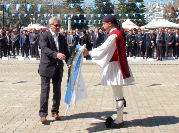 Εκπρόσωπος της Βουλής στην παρέλαση της Χαλκίδας ο Γιώργος Ακριώτης