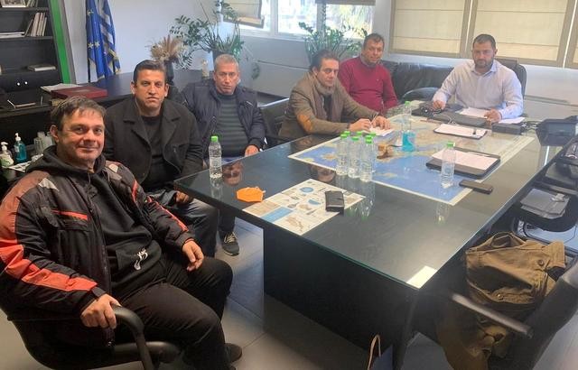 Οι χειριστές μηχανημάτων της Εύβοιας συναντήθηκαν με τον Φάνη Σπανό