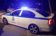 ΨΑΧΝΑ ΕΥΒΟΙΑΣ: Δύο Έλληνες βγήκαν βόλτα με αμάξι και βρέθηκαν κρατούμενοι με χειροπέδες