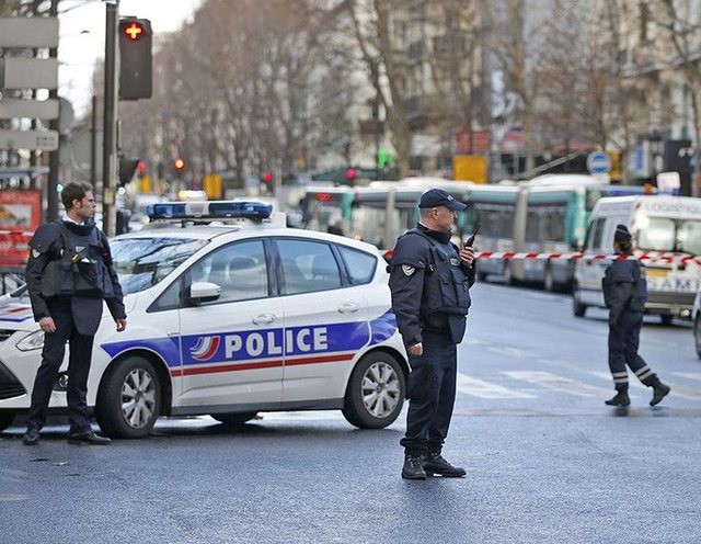 Σοκ στο Παρίσι: 18χρονος τρομοκράτης αποκεφάλισε 47χρονο καθηγητή