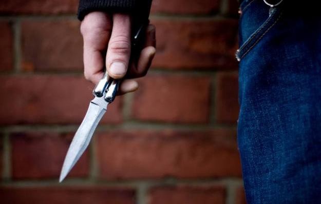 ΧΑΛΚΙΔΑ: Έπιασαν έναν Έλληνα επειδή είχε στην κατοχή του έναν σουγιά