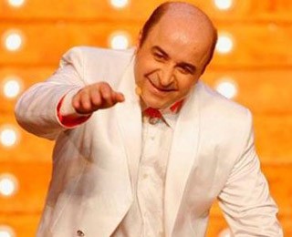 Εκτός εαυτού ο Σεφερλής τα έβαλε με τους θεατές της παράστασης