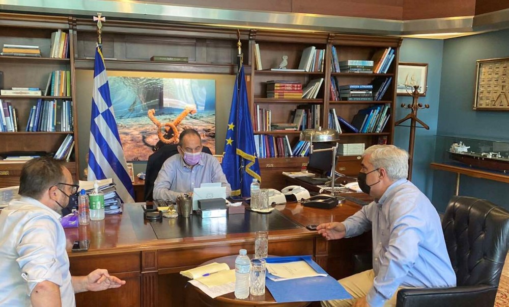 Ο Κεδίκογλου ζήτησε λιμενικά έργα για την Εύβοια από τον Πλακιωτάκη
